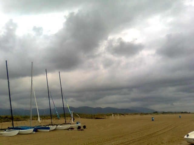  Caiaques na praia de Gandía 